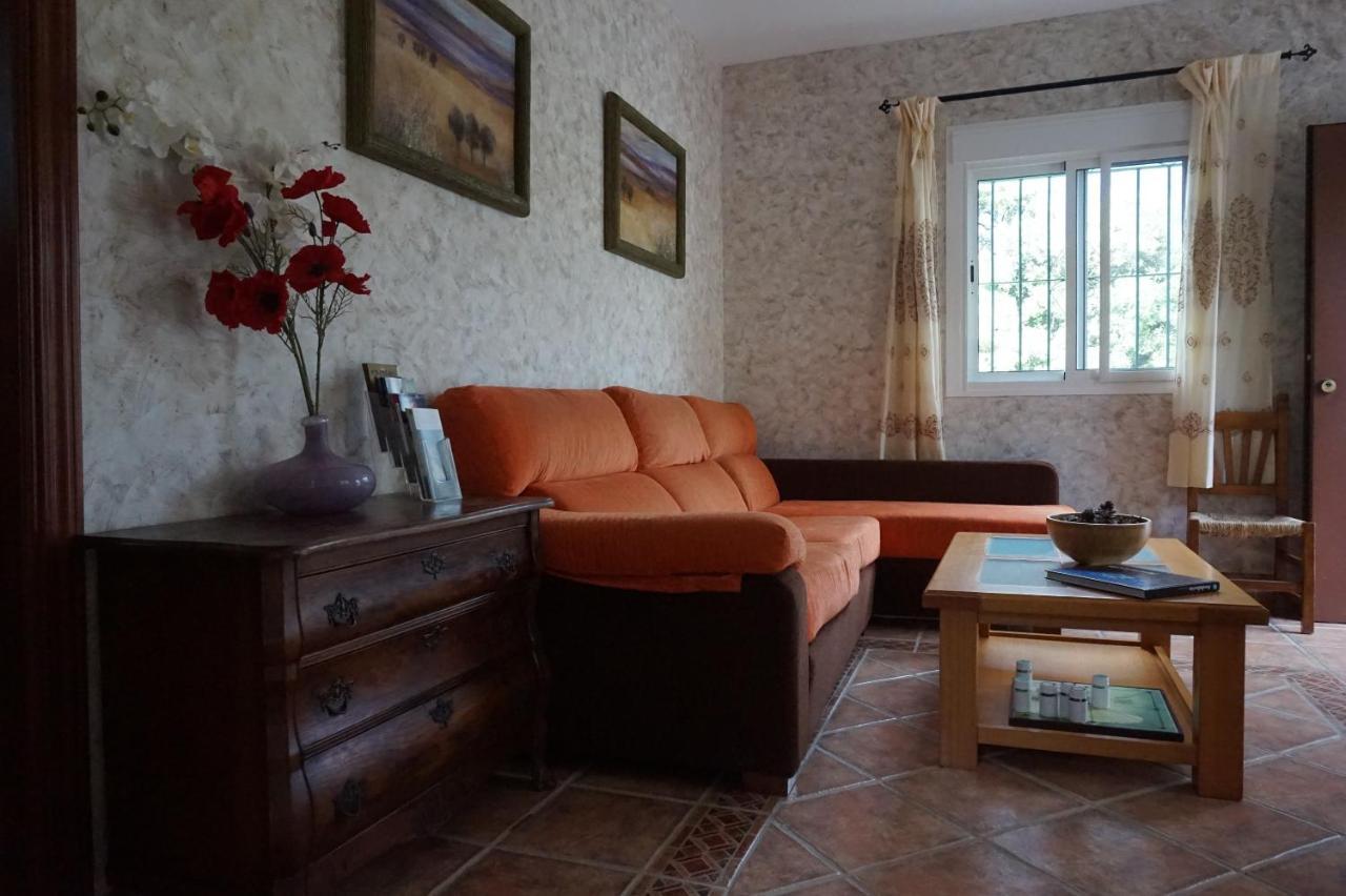 Villa Las Encinas Costa Del Sol トロクス・コスタ エクステリア 写真